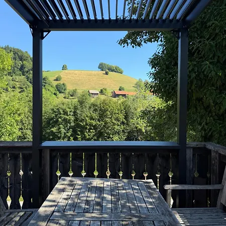 Stunning Hills View *