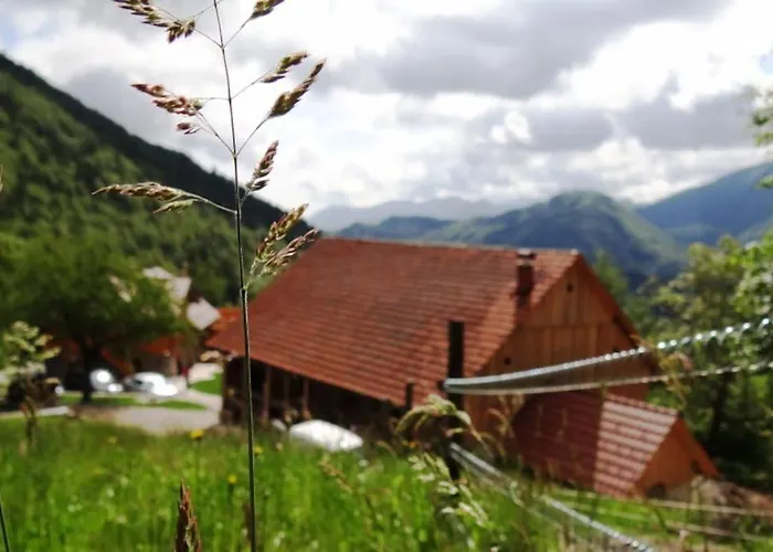 Stunning Hills View *